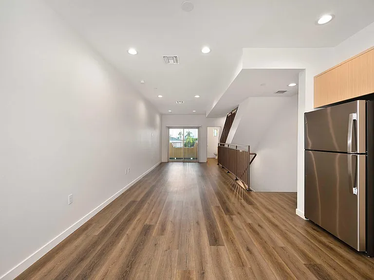 Presidio Townhomes — Photo 22