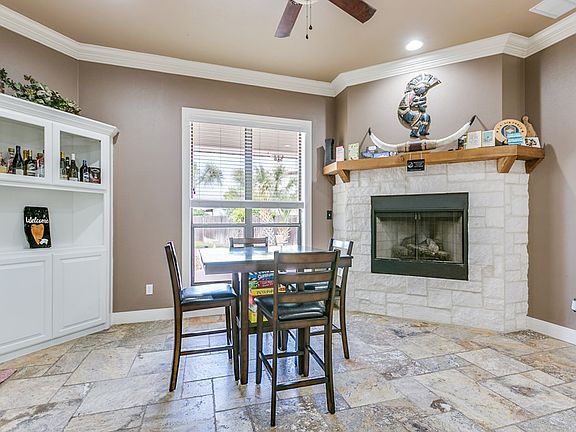 3rd image of 1730 Hudson Oaks Dr