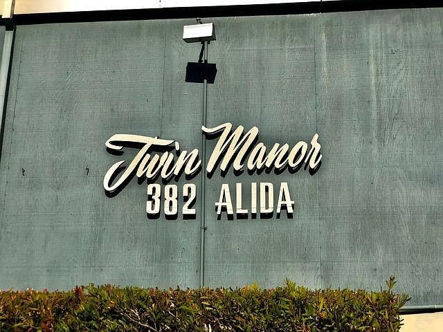 Twin Manor Apartments