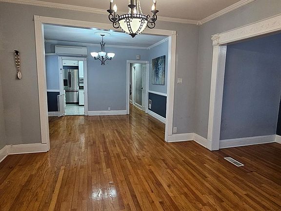 4th image of 9317 123rd Street