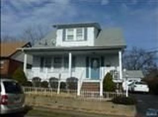 123 Martha Ave, Elmwood Park, NJ 07407