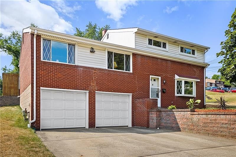 1st image of 700 Cottonwood Dr