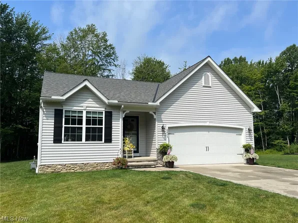 6833 Florence Ave, Ashtabula, OH 44004