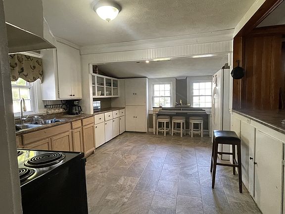 2nd image of 3252 Union Mercer Rd