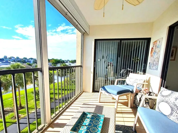 7260 Kinghurst Drive #406, Delray Beach, FL 33446