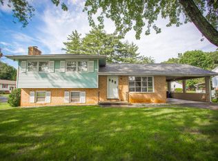 3604 Georgetown Rd, Roanoke, VA 24018