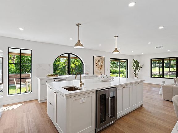 5th image of 4456 Hickory Drive