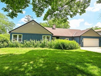 6836 North Yates ROAD, Fox Pt, WI, 53217