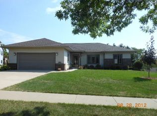 405 Fairway St, Mount Horeb, WI 53572