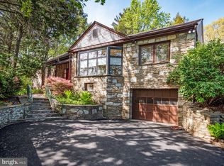 7702 Sycamore Ln, Elkins Park, PA 19027