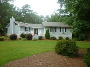 10 Heritage Trce, Newnan, GA 30263