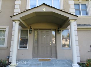 6 Pineview Ter #1B, Montvale, NJ 07645