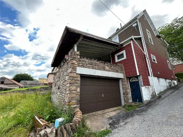 725 Bloom St, Johnstown, PA 15902