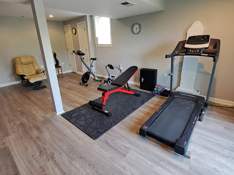 Schubert Dr — Photo 8