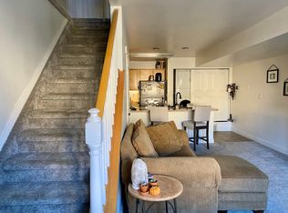 5021 Garrison St APT 201, Wheat Ridge, CO 80033