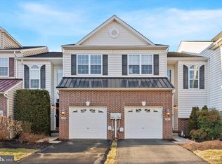 1070 Rosemont Ter, Pennsburg, PA 18073
