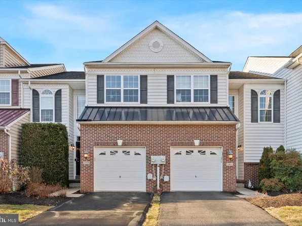 1070 Rosemont Ter, Pennsburg, PA 18073