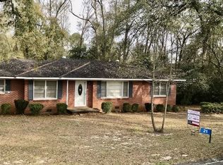 21 Pate St, Hawkinsville, GA 31036