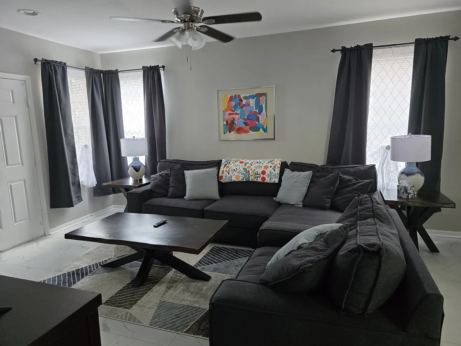 4 bed, 1754 sqft, $3,595 — Photo 2