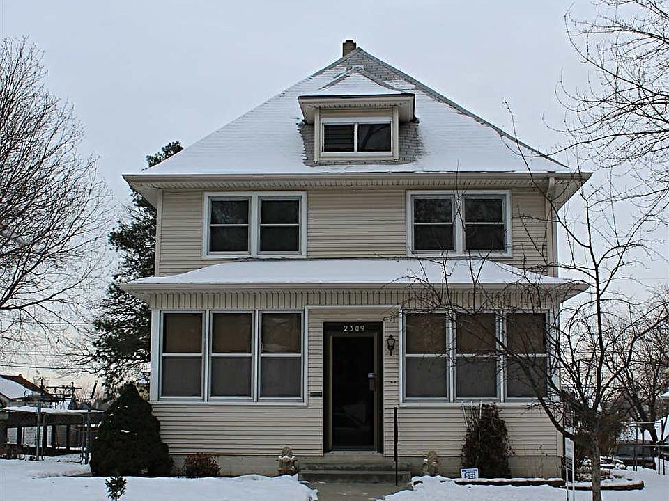 1st image of 2309 S 31st St