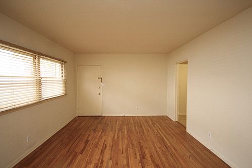 2nd image of 529 N Catalina Ave APT 3