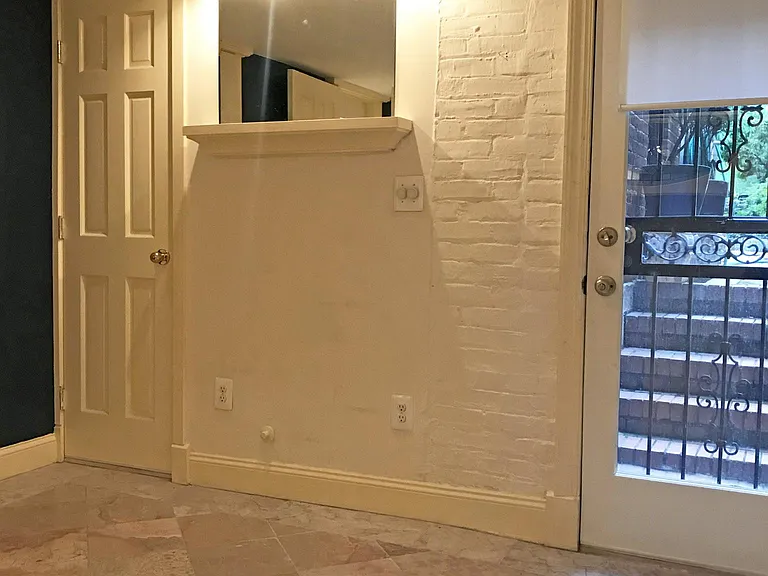 1878 Monroe St NW #B — Photo 18