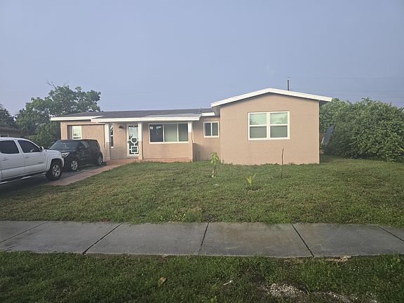 4th image of 1460 NW 1st St