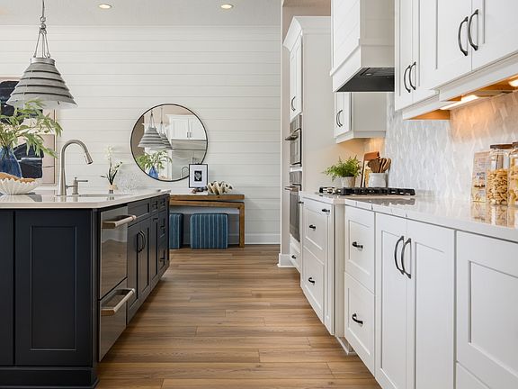 Cedar Key II at Oakfield - Gourmet Kitchen