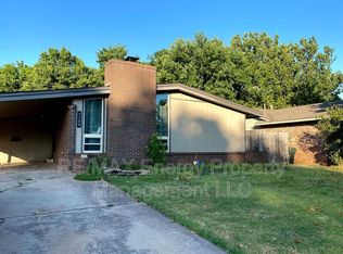 3100 N Peebly Dr, Midwest City, OK 73110