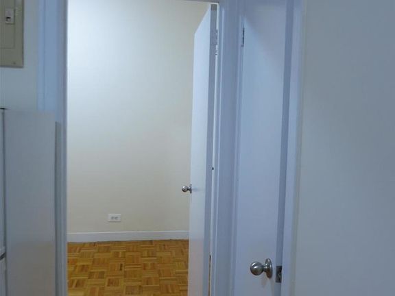 4th image of 524 E 79th St APT 2B