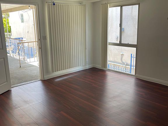 2nd image of 1527 S Shenandoah St APT 5