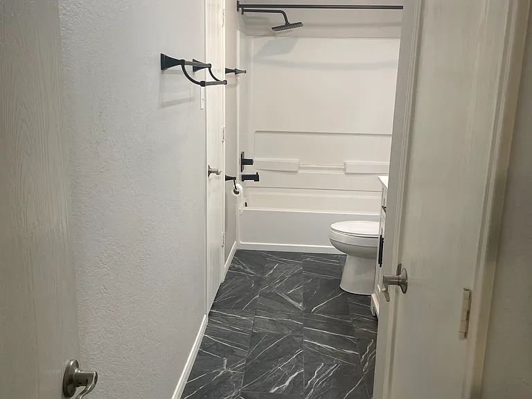 29507 Evergreen Hills Dr — Photo 17