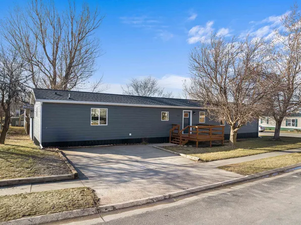 1003 Roughlock Ln, Spearfish, SD 57783