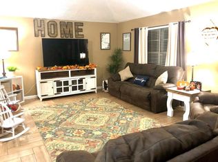 10010 Shell Rock Rd, La Porte, TX 77571