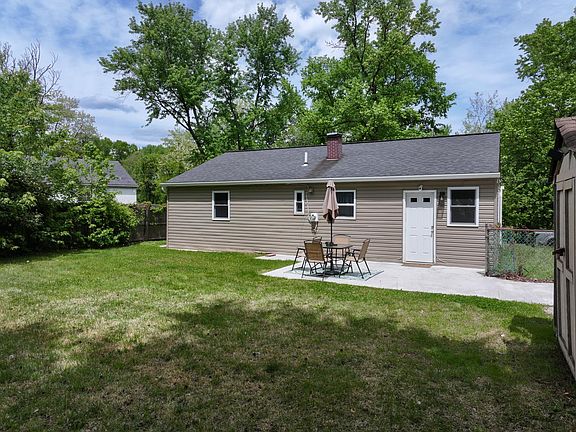 2nd image of 1903 Norwich Rd