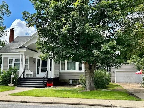 33 Oak Street, Sanford, ME 04083