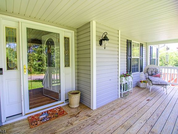 4th image of 7 Dunn Pl