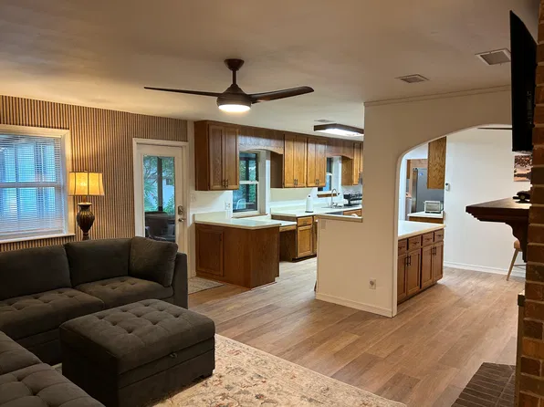 594 Bobwhite Dr, Pensacola, FL 32514