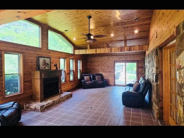 1177 Mare Crk, Stanville, KY 41659