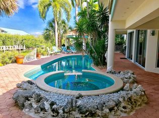 305 13th St, Key Colony, FL 33051