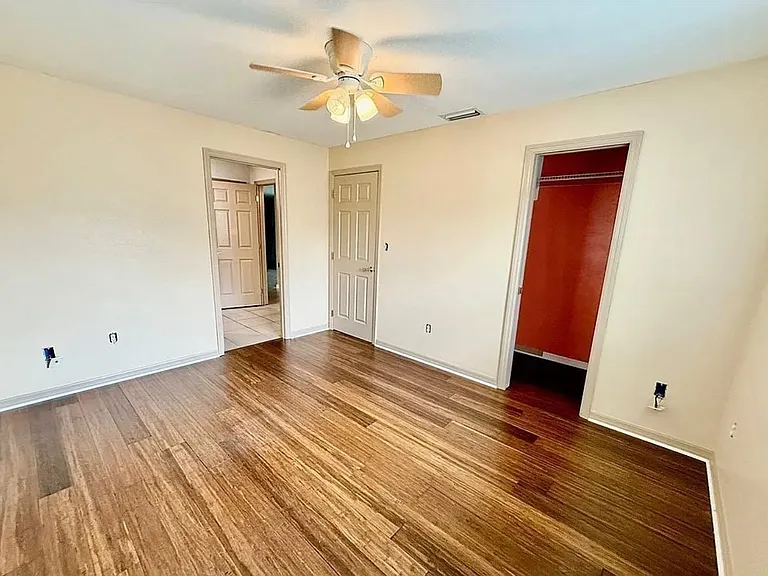 110 Texas Rd — Photo 13
