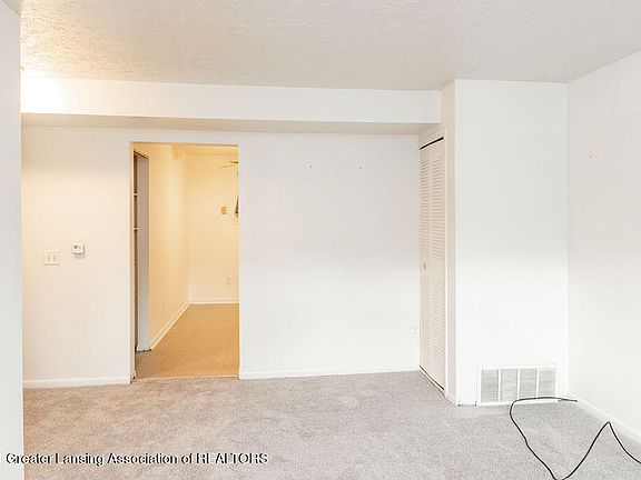 4th image of 2601-2603 Schippell St
