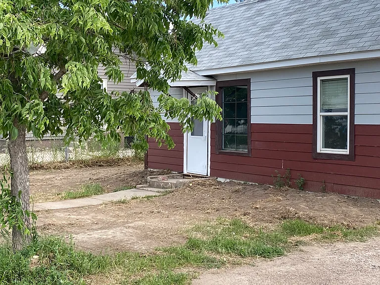 410 N Strevell Ave — Photo 10