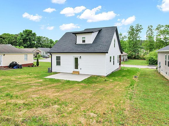 5th image of 1717 Southern Heights Cir SE
