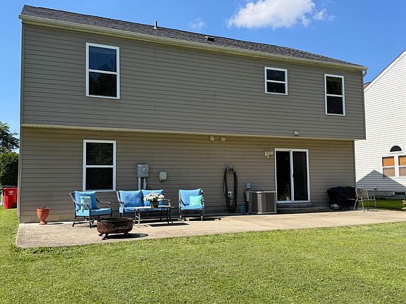 3rd image of 323 Haystack Ave