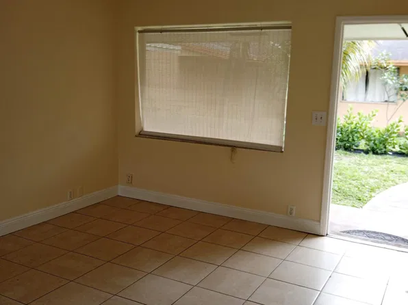 4350 NW 21st Ave #1, Fort Lauderdale, FL 33309