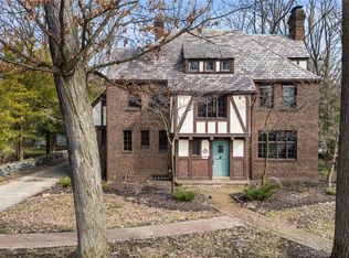 1295 Yellowstone Rd, Cleveland Heights, OH 44121