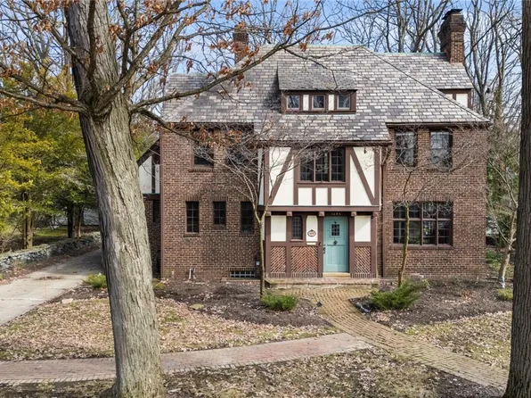1295 Yellowstone Rd, Cleveland Heights, OH 44121