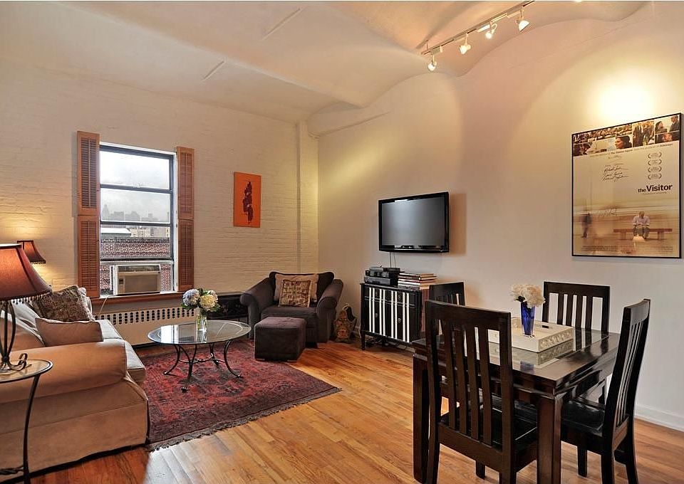 1st image of 720 Greenwich St #7R