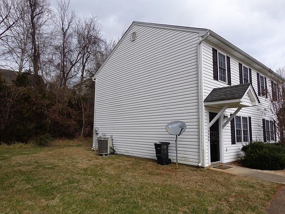 2nd image of 440 Three Creeks Ct